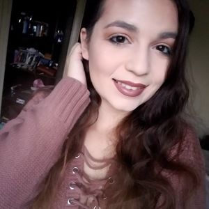 Meet your Posher, Mara